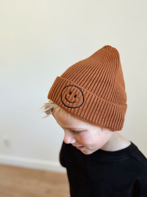 Smiley Beanie | Solid